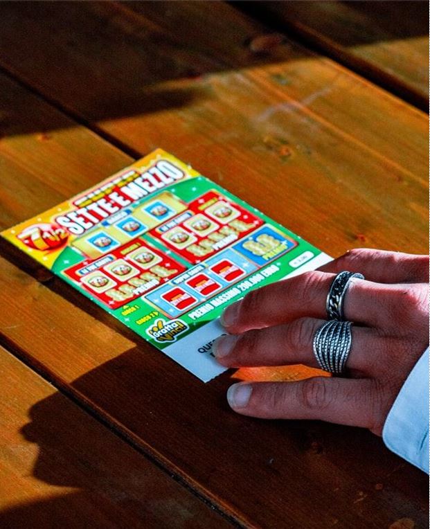Why Scratch Card Apps Are so Popular
