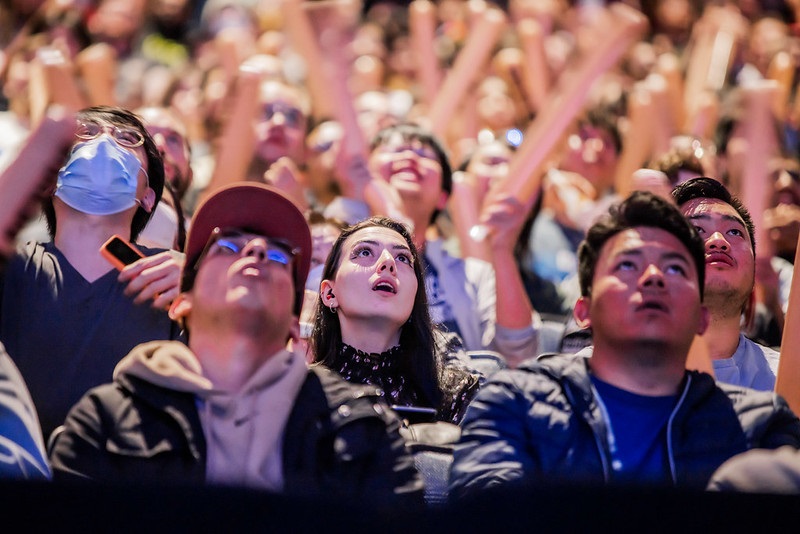 RED BULL AIR FORCE Surprises Fans at LEAGUE OF LEGENDS WORLD CHAMPIONSHIP FINAL with Aerial Skydive Activation